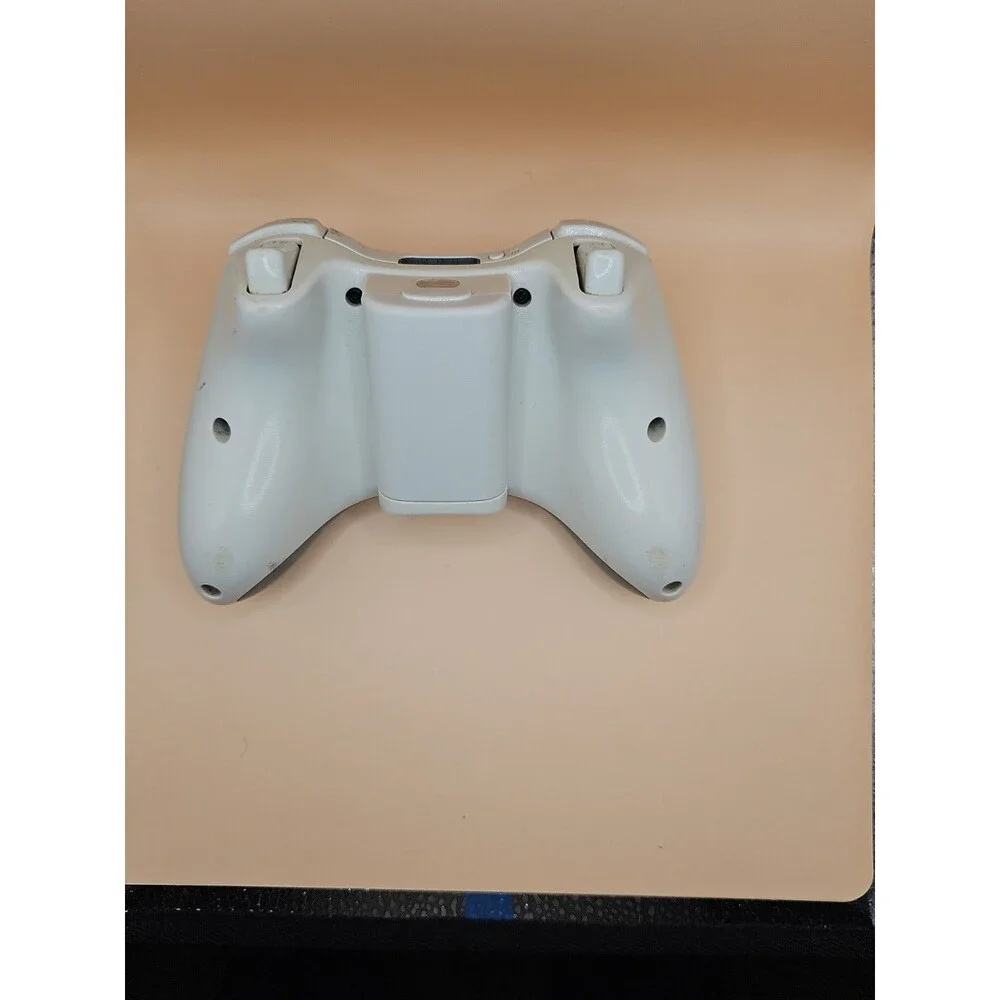 Microsoft B4F-00014 Xbox 360 Wireless Controller - White